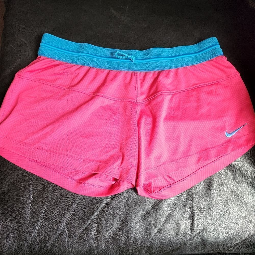 💕Nike Dri-fit Medium pink and blue shorts. Elastic waistband with faux tie.